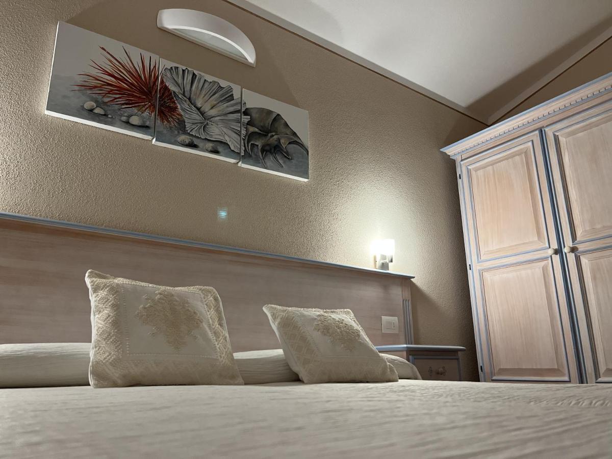 Hotel Lu Pitrali サン・テオドーロ エクステリア 写真